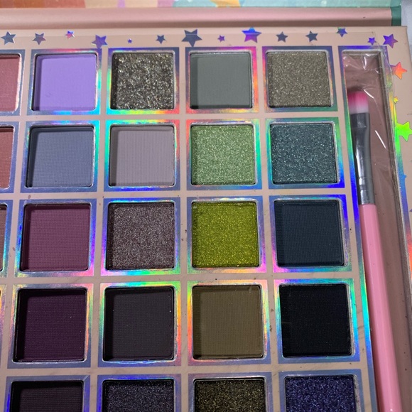 IGOODCO Ballet girl eyeshadow - Picture 4 of 5